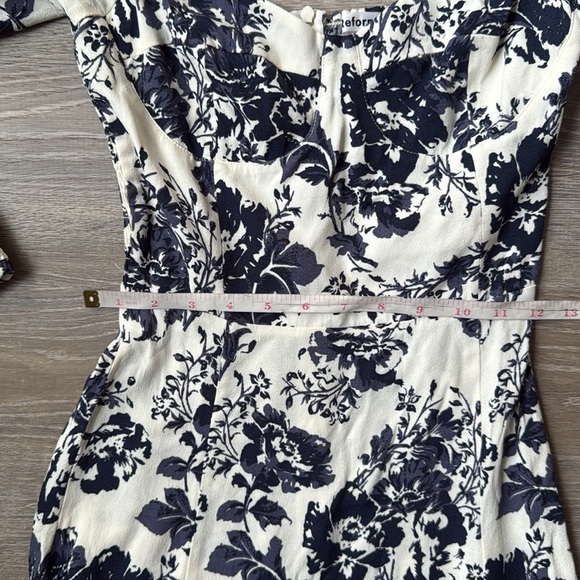 Reformation Mochi Dress - Picture 10 of 12